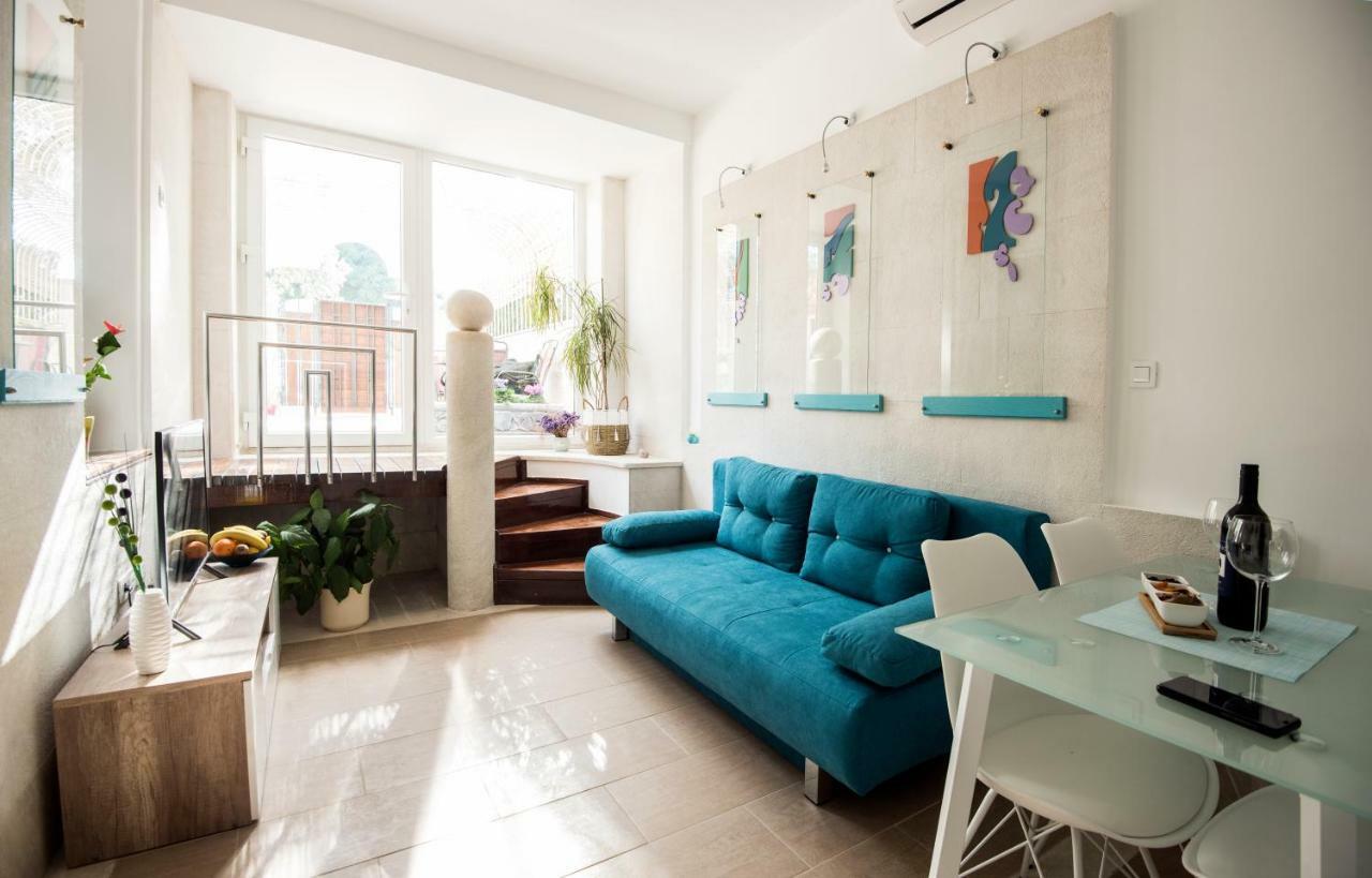 Ibis Your Cosy Oasis With Private Parking And Patio Split Buitenkant foto