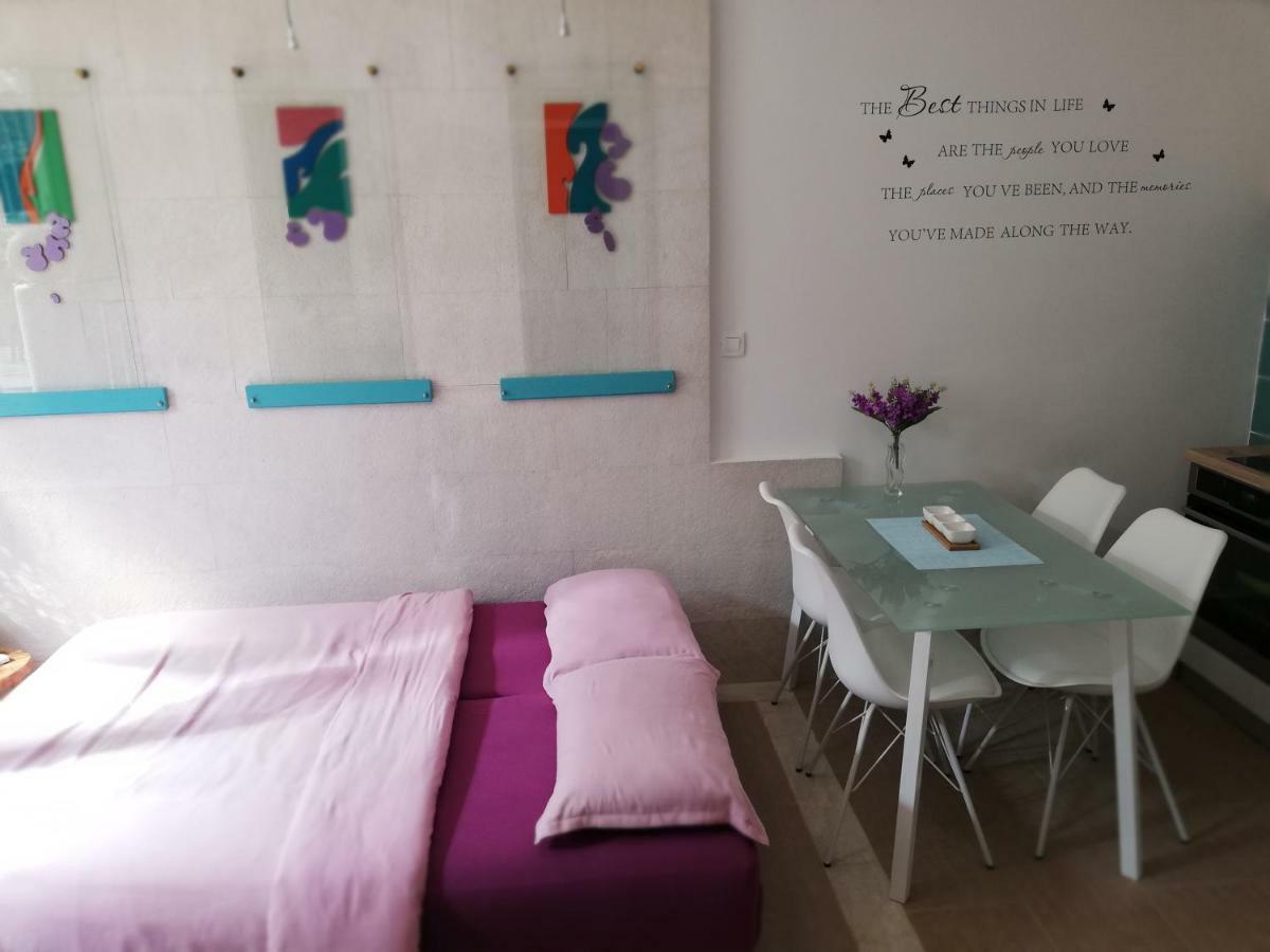 Ibis Your Cosy Oasis With Private Parking And Patio Split Buitenkant foto